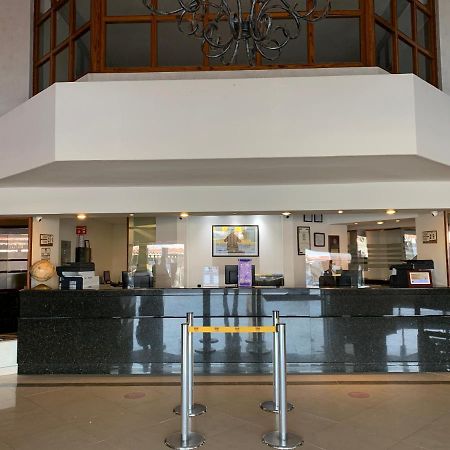 Fastos Hotel Monterrey Zewnętrze zdjęcie