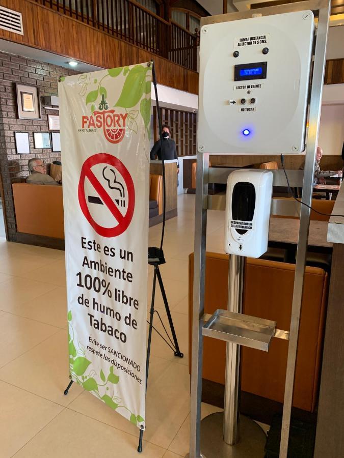 Fastos Hotel Monterrey Zewnętrze zdjęcie