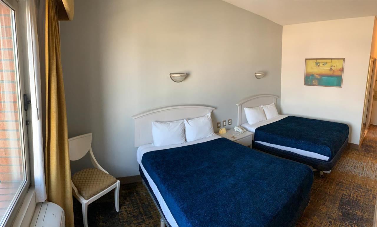 Fastos Hotel Monterrey Zewnętrze zdjęcie