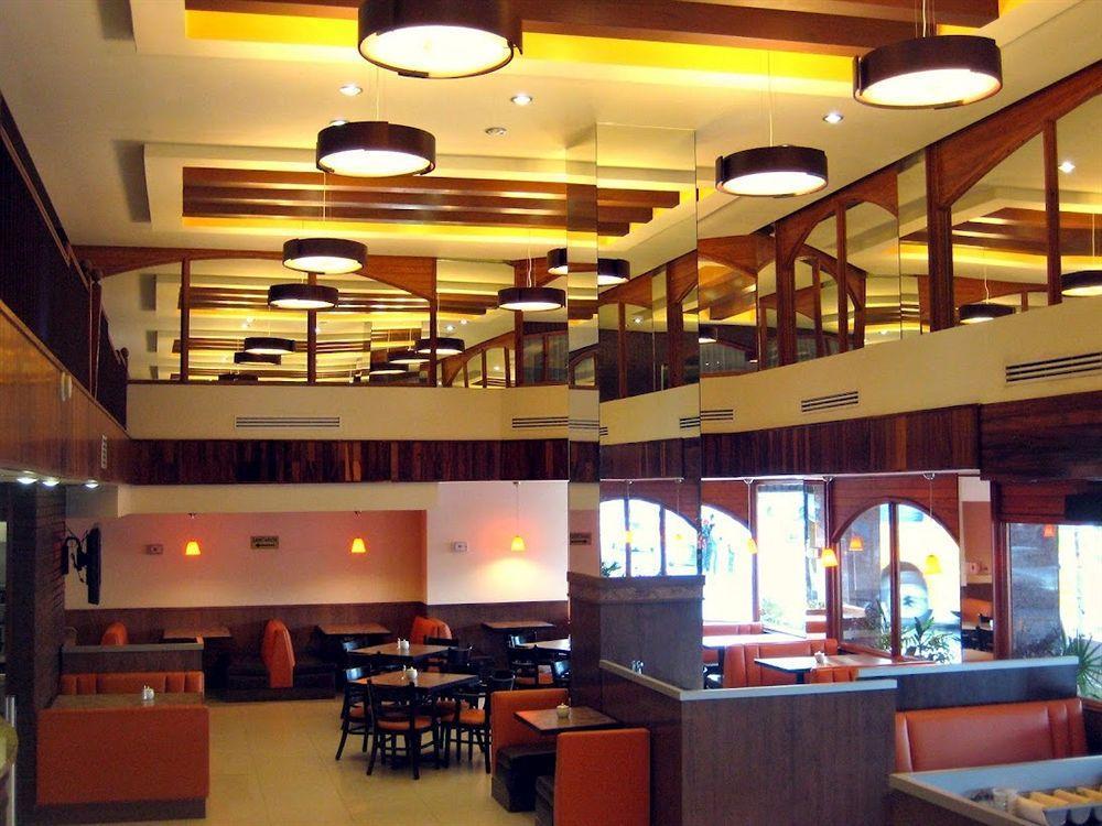 Fastos Hotel Monterrey Zewnętrze zdjęcie