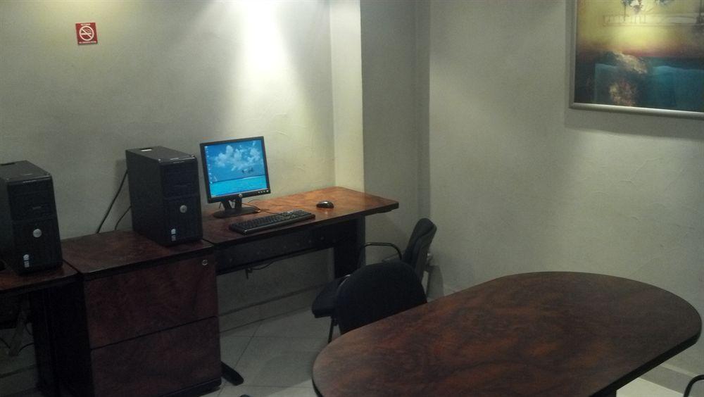 Fastos Hotel Monterrey Zewnętrze zdjęcie